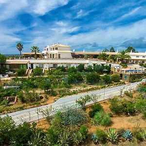https://monte-da-bravura-green-resort.hotelaalgarve.com