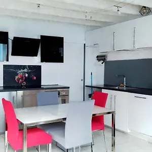 https://maison-de-ville-centre-arles.fr-provencehotel.com