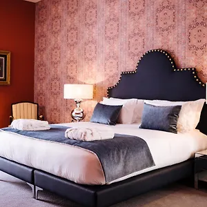 Bed & Breakfast Dear - Gallery House, Lisboa
