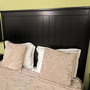 Airport Apartment