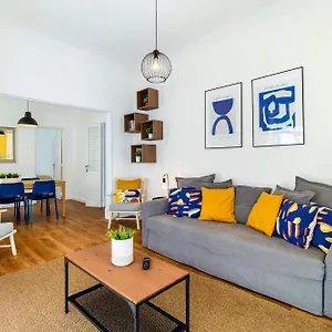 Chagas 17 By Hill Apartment